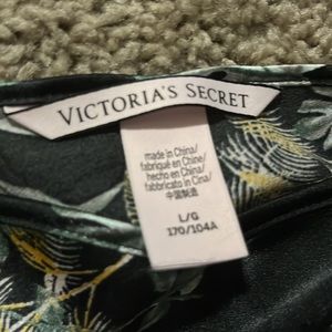 Victoria secret pajama set